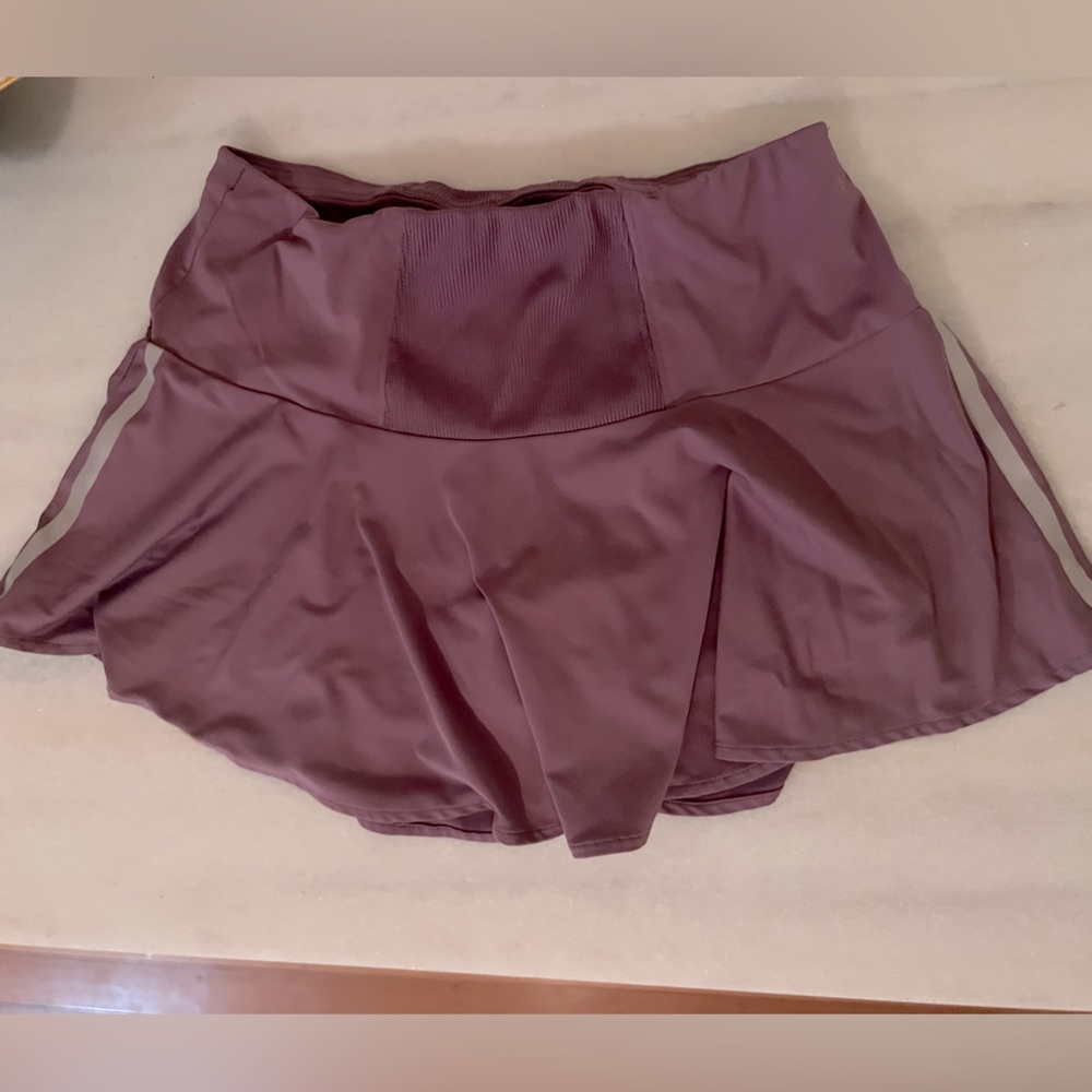 Lucky in Love Women's High Tech Flounce Skirt